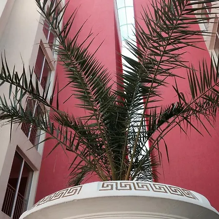 Hotel Rose Garden