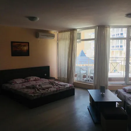 Rose Garden Hotel