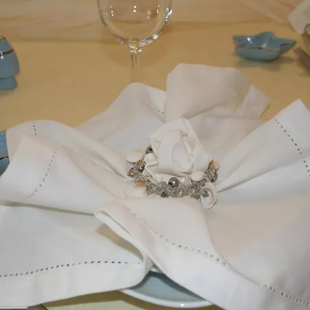 Rose Garden Hotel 4*