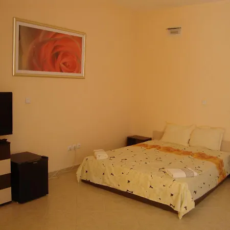 Rose Garden 4*