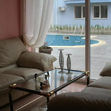 Rose Garden 4*