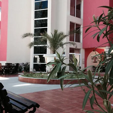 Rose Garden Hotel 4*